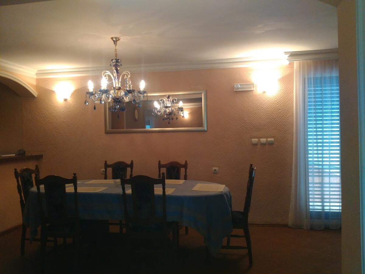 Виллы Дом с садом, 3 спальни, 20 м до пляжа Бар